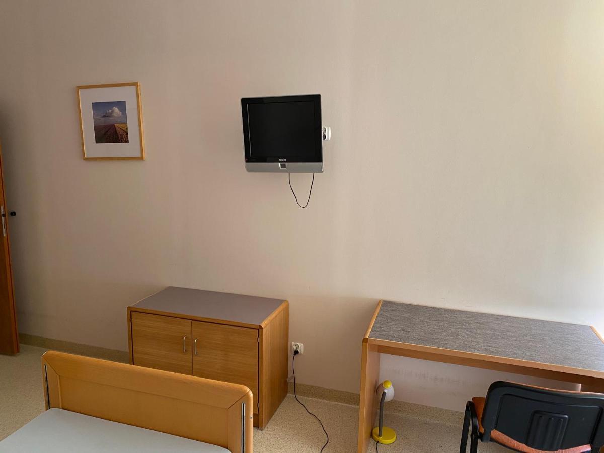 Hotel Dom Opieki Nestor Varšava Exteriér fotografie